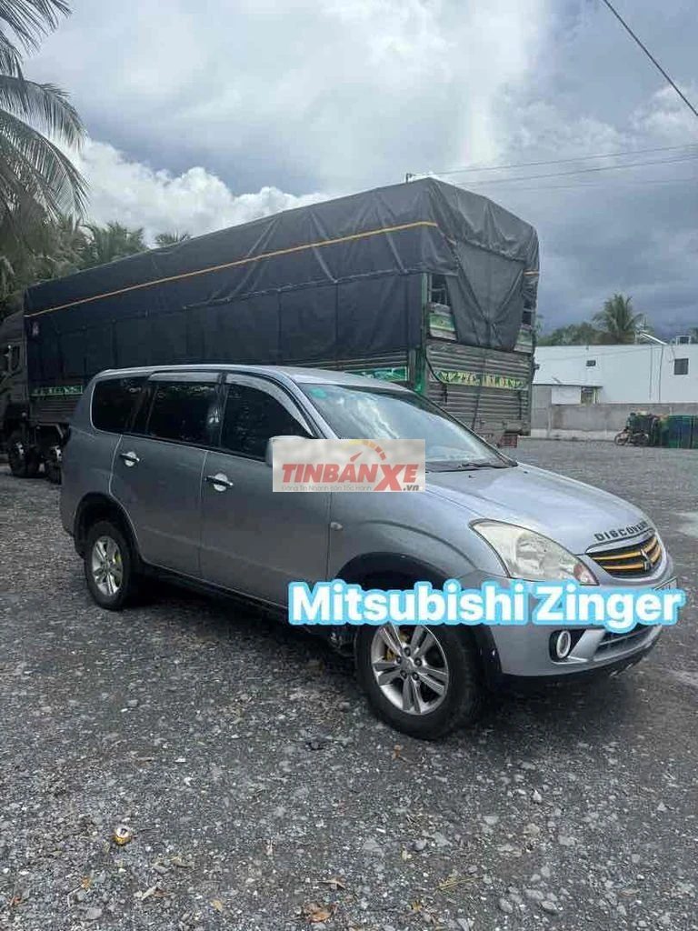 Mitsubishi Zinger 2009 Số sàn Bạc 7 chỗ