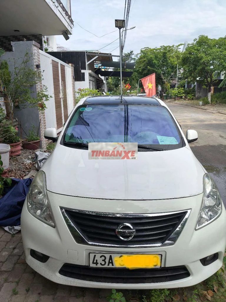 Nissan Sunny XL Trắng Số sàn