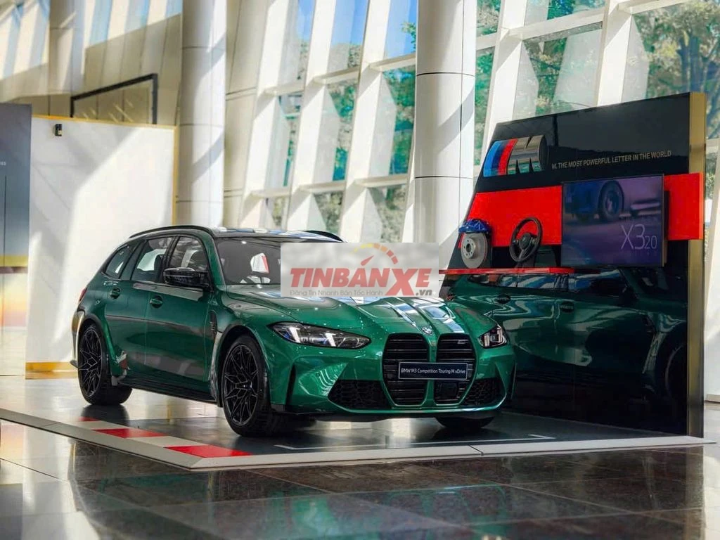 BMW M3 Competition Touring xDrive 2026
