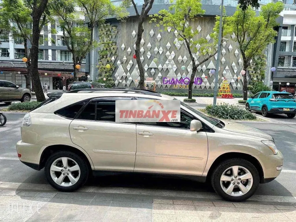 Lexus RX330 Vàng cát Tự động Nhập khẩu