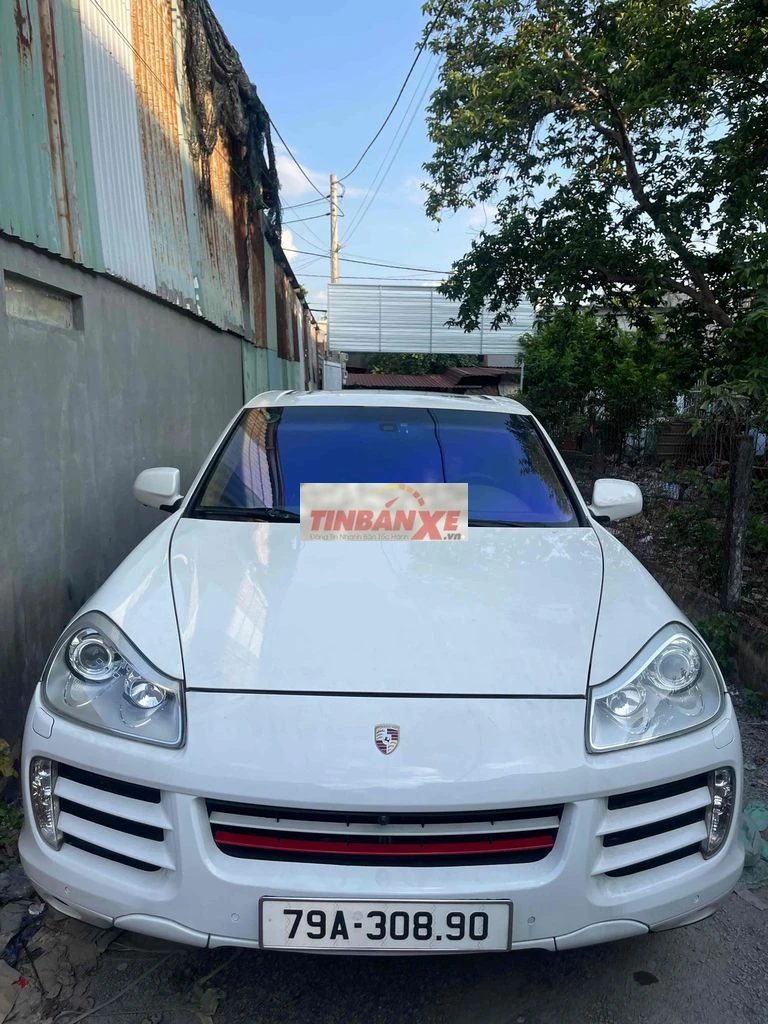 Porsche Cayenne Trắng 5 chỗ