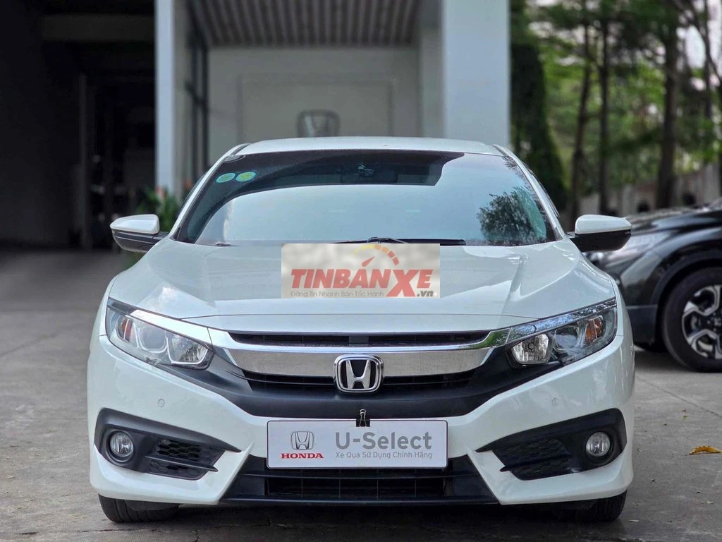Honda Civic E 2018 Trắng 70.000 km