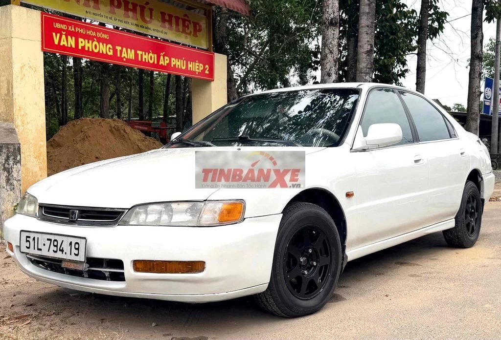 Honda Accord 2024 Số sàn Trắng 5 chỗ