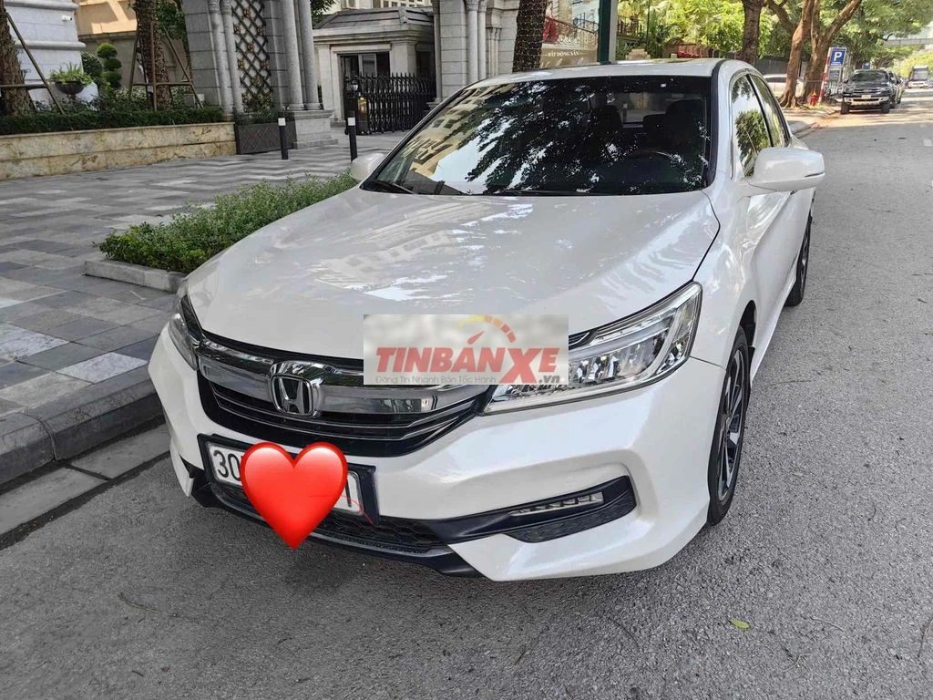 Honda Accord 2017 Trắng