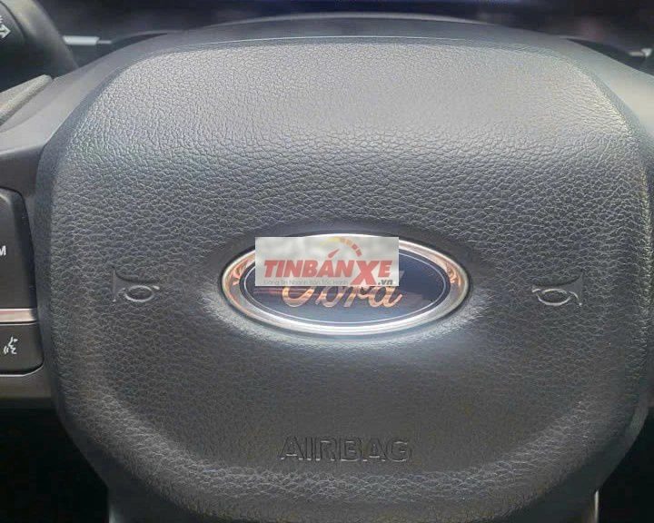 Chính chủ bán Ford Ranger XLS 2024 11.500 km Đen