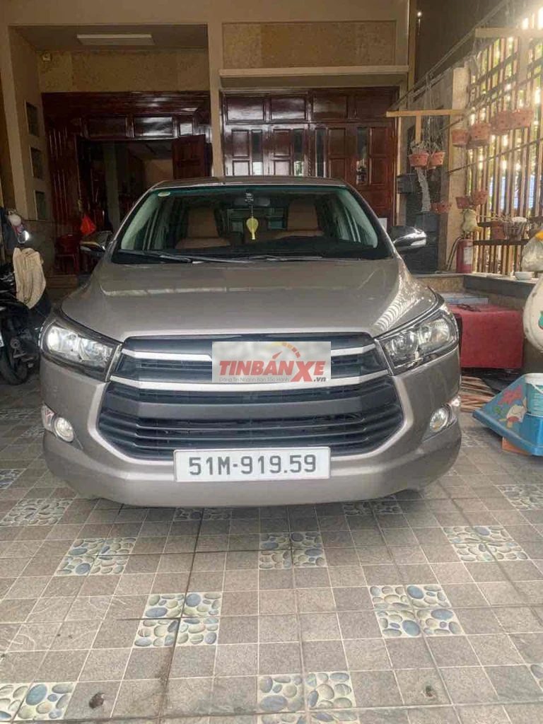 Toyota Innova 2017 2.0E , số sàn