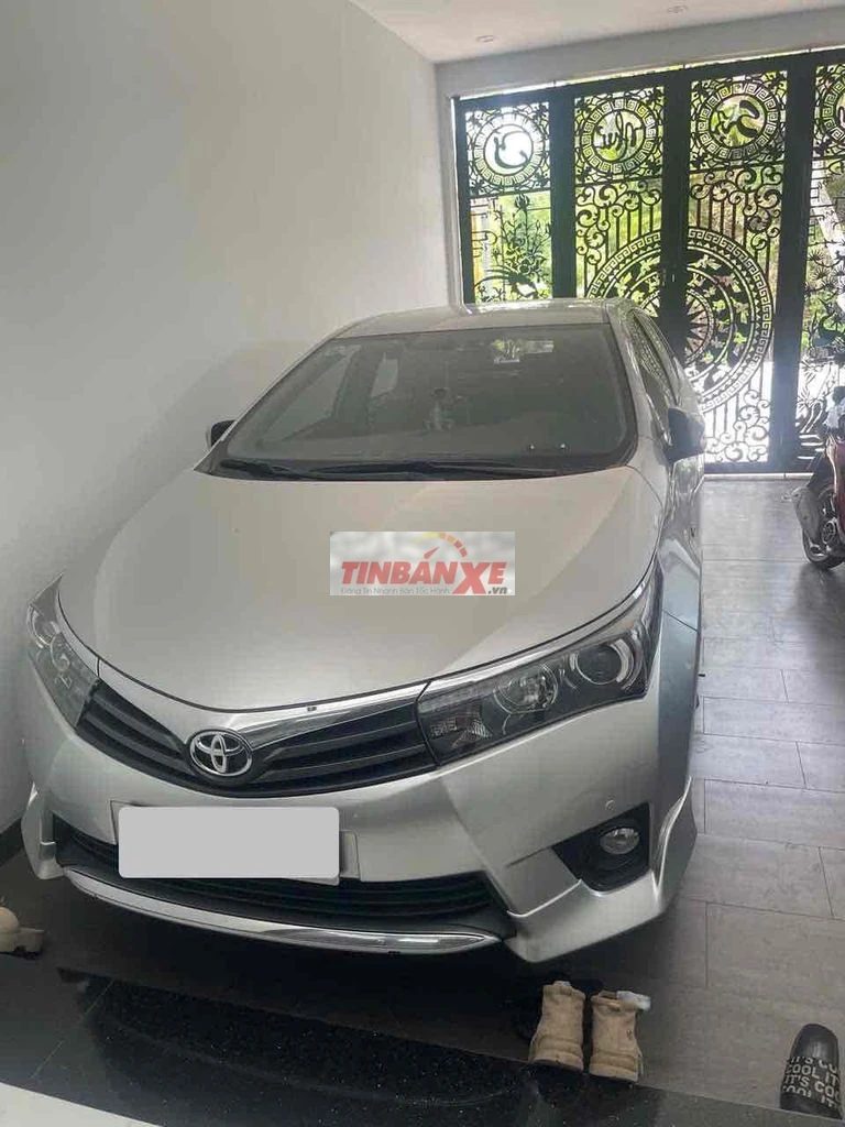 Toyota Corolla Altis 2015 2.0V Sport chính chủ