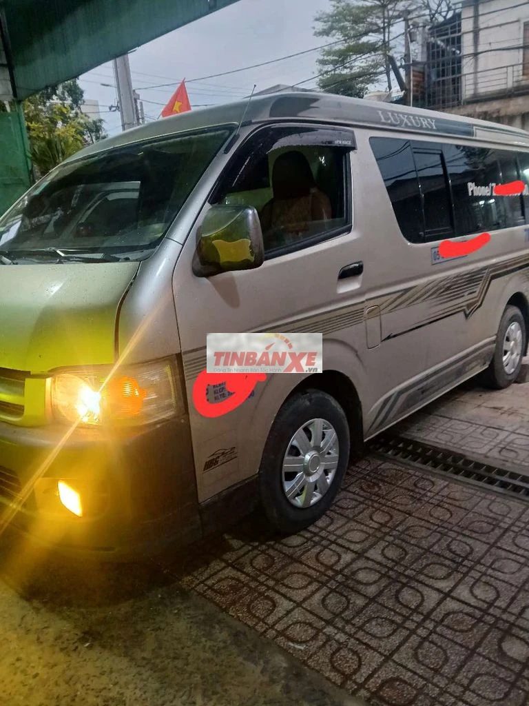 Toyota Hiace 2005