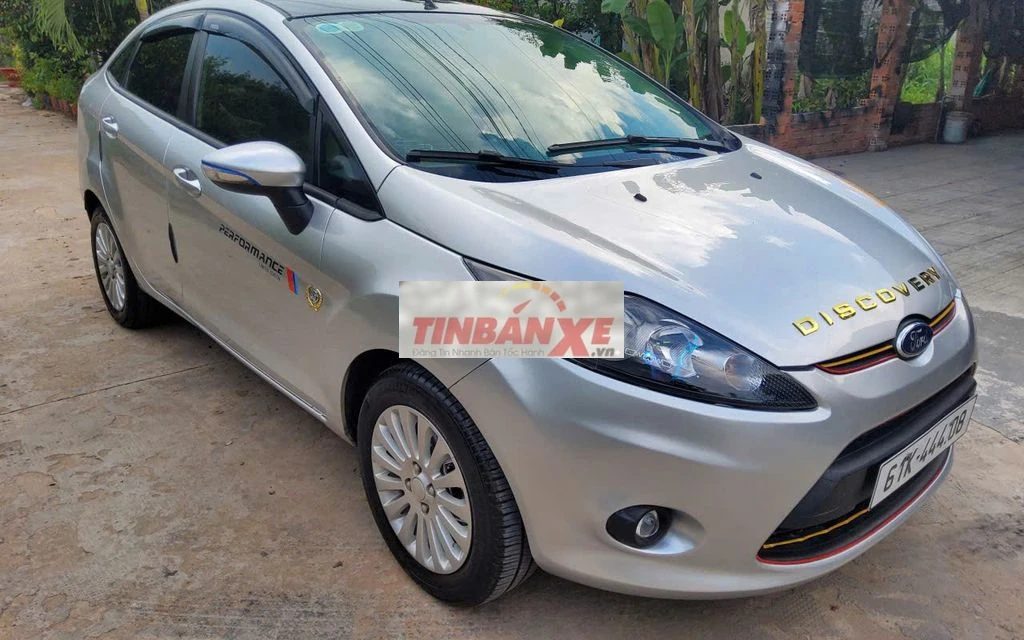 Ford Fiesta 2011 Số tự động Bạc