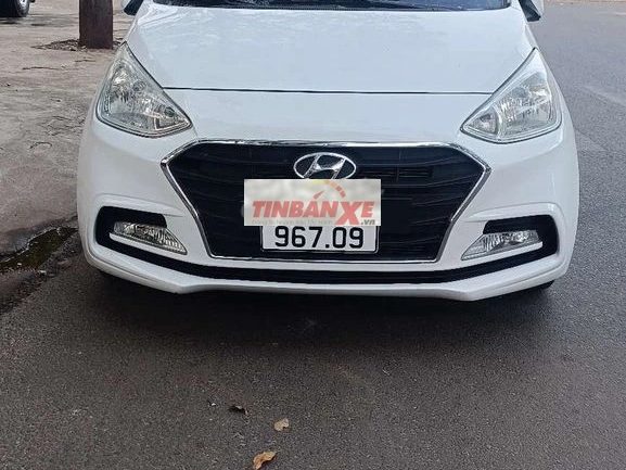 Hyundai i10 2017 Sedan Trắng