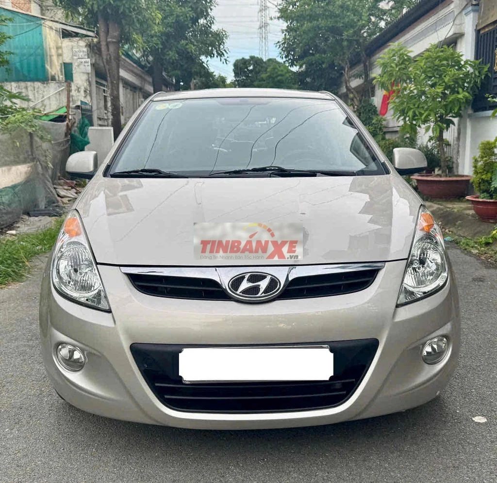 Hyundai i20 2011 Hatchback Vàng cát 49.000km
