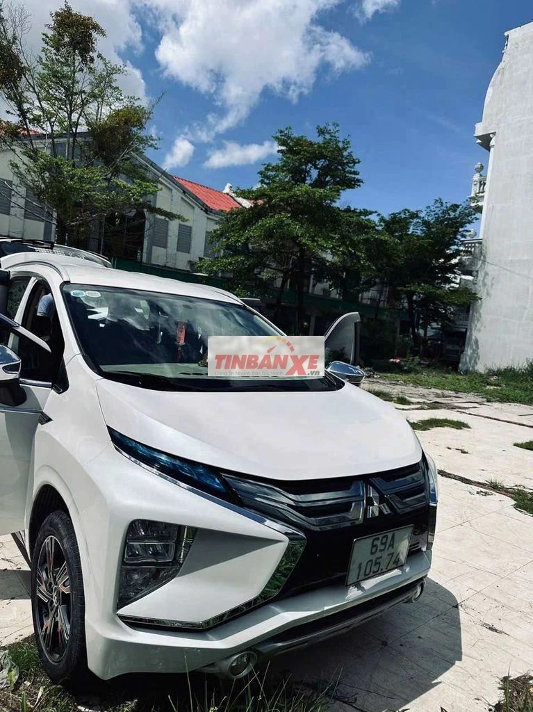Mitsubishi Xpander AT 2021 Trắng 7 chỗ 18000 km