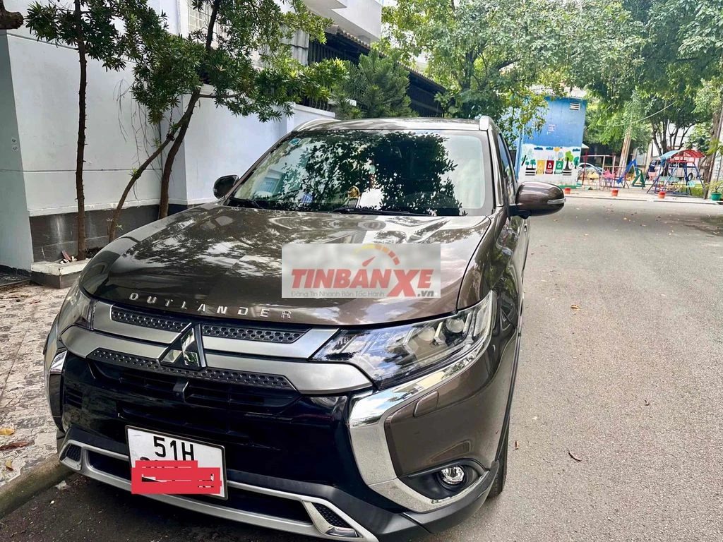 Mitsubishi Outlander Premium 2021 Nâu 65.000 km