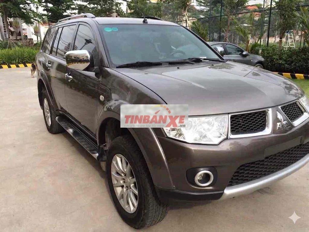 Mitsubishi Pajero Sport 2013 Xăng 3.0