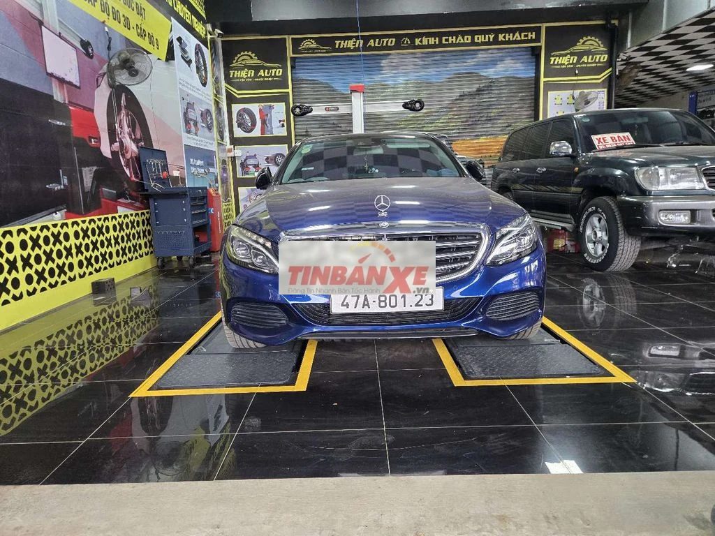 Mercedes-Benz E250 Exclusive 2017 Xanh Tự động