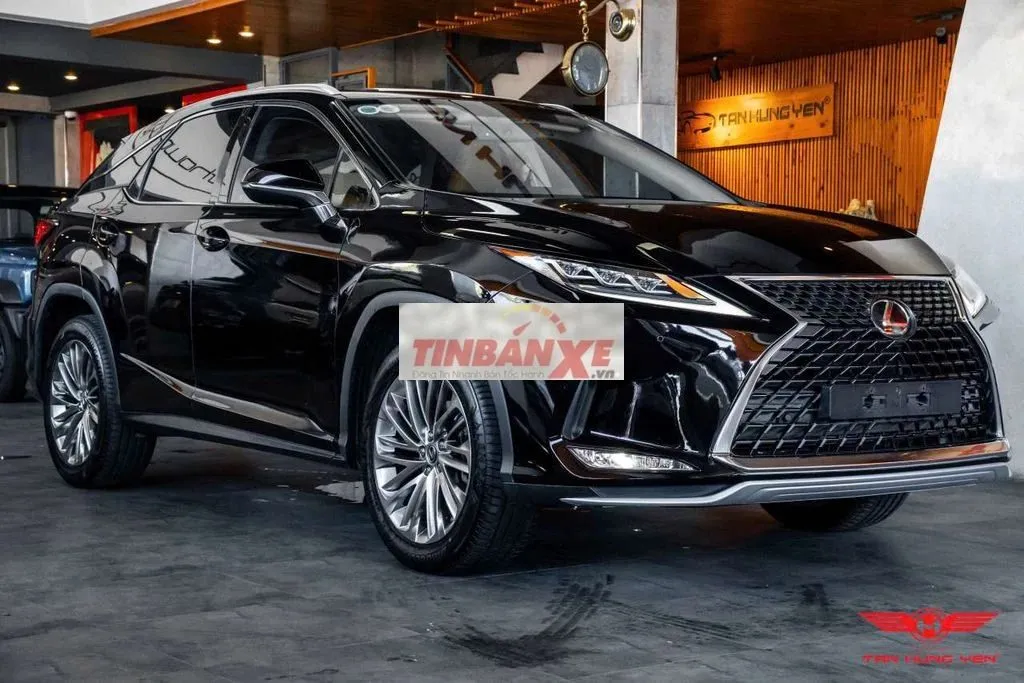 Lexus RX300 ,2020 lăn bánh 6v KM,màu đen nt nâu