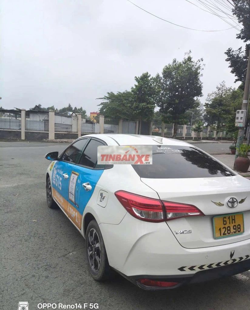 Toyota Vios 2023 Số sàn 125000 km Trắng