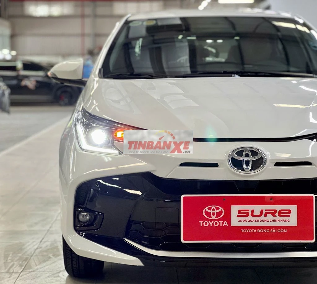 Toyota Vios 2025 Số sàn Trắng 12.000km