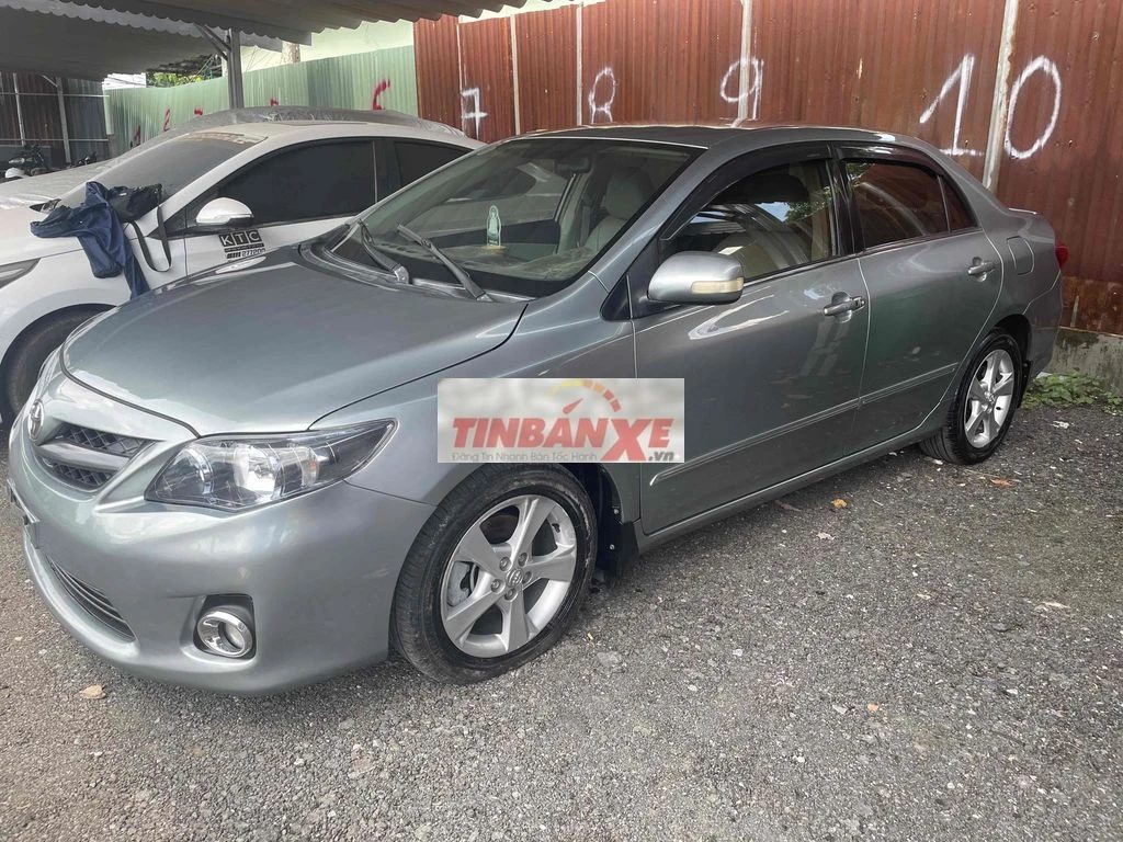 Toyota Corolla Altis 2011 2.0AT Xanh đá Tự động