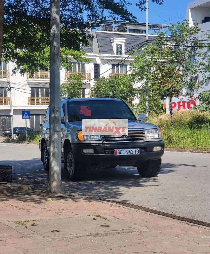 Toyota Land Cruiser 2004 Bạc số tự động