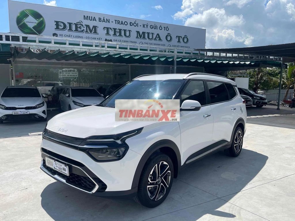Kia Carens 1.5g luxury 2024 25.000km lướt