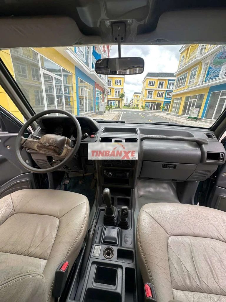 Mitsubishi Pajero 2002 Xanh rêu