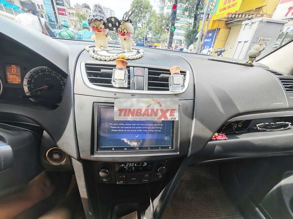 Suzuki Swift 2016 Hatchback Trắng 51.000 km