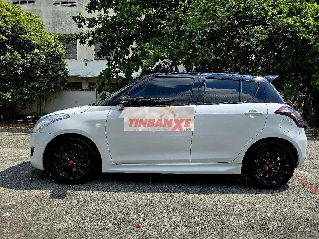 Suzuki Swift 2013 Tự động Trắng