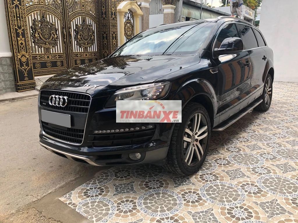 Bán Audi Q7 3.0L màu đen 2007, Km 137.000