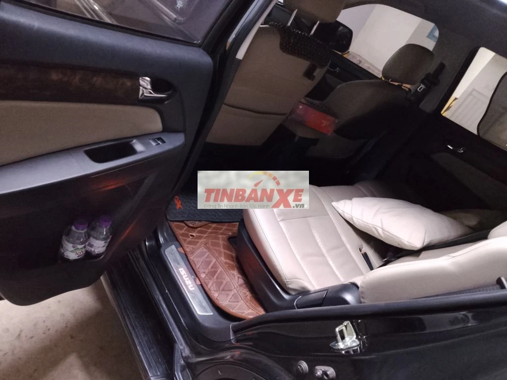 Isuzu Mu-X Limited 2017 Dầu Số tự động Đen