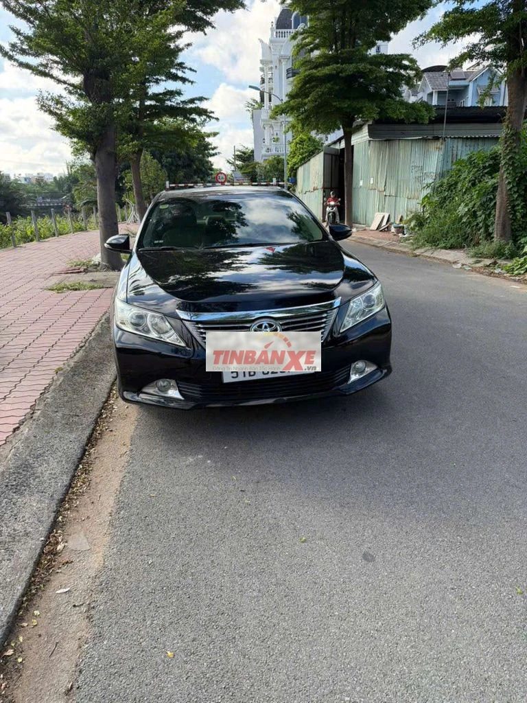Toyota Camry E 2014 chạy 86nkm Số tự động