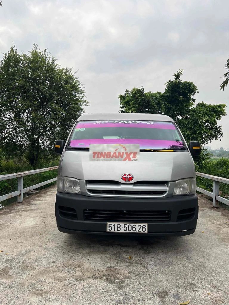 Xe tải van Toyota 6 chỗ 850kg máy dầu 2005
