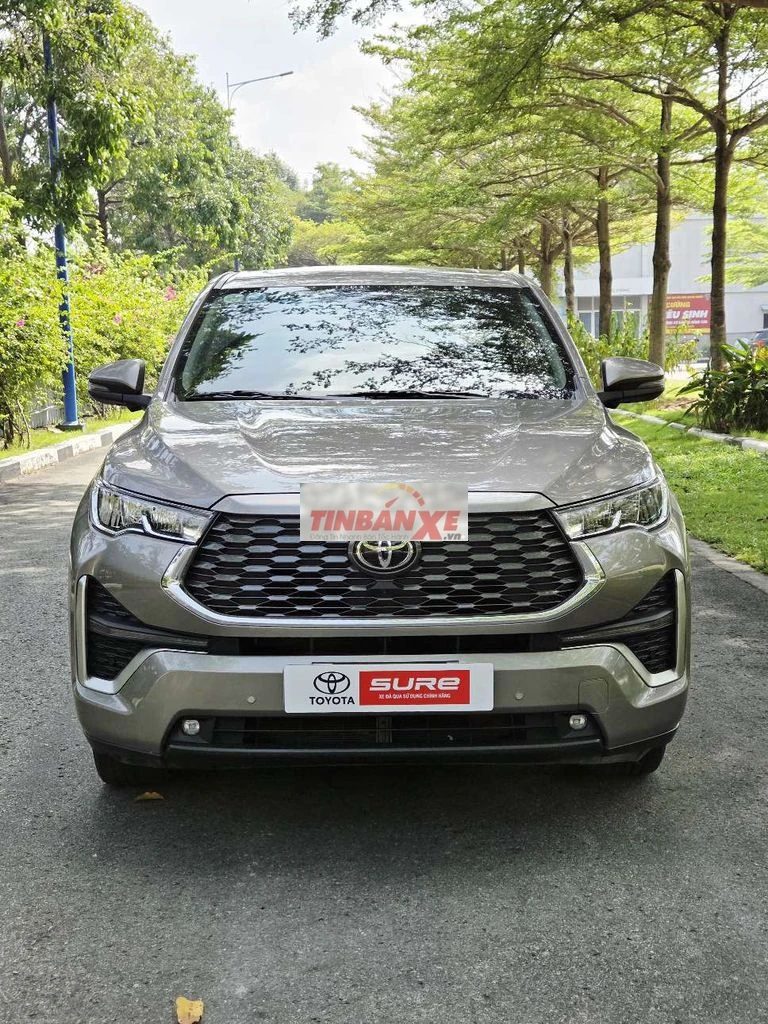 Toyota Innova Cross 2024 2.0HEV Hybrid Nâu Đồng
