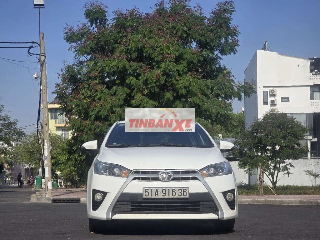 Toyota jaris 2014 AT 98000km bảo hành 1 năm