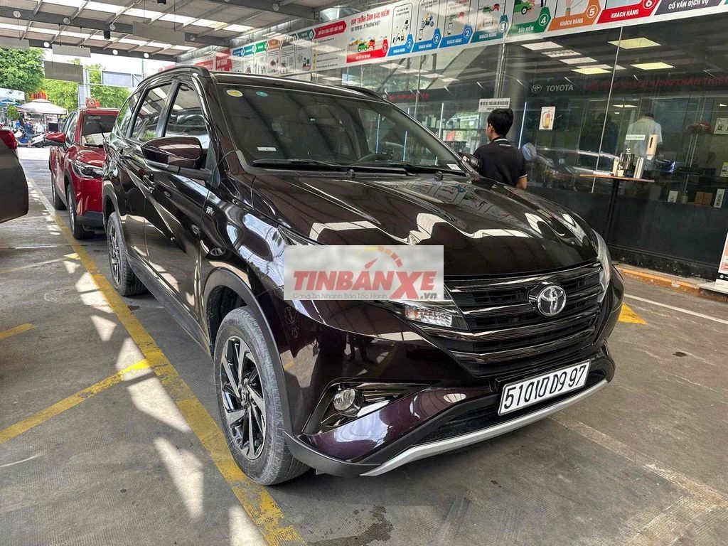 Toyota Rush 1.5AT 2018 Số tự động Đỏ đô