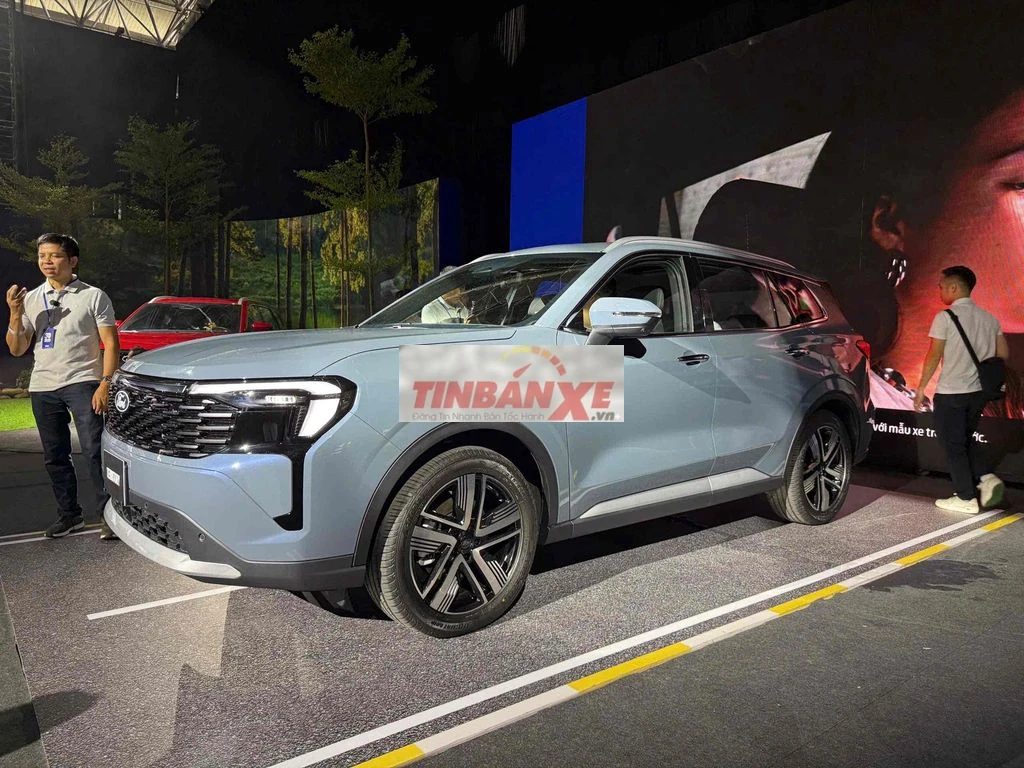 2026 Territory Titanium X Xanh mới hot nhất