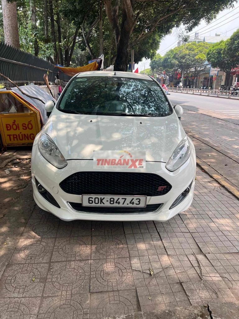 Ford Fiesta 2014 1.0 AT Sport - 76000 km
