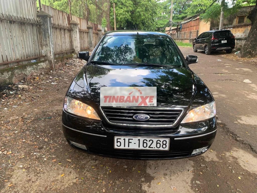 Ford Mondeo 2.5 L 2023 Tự động Đen