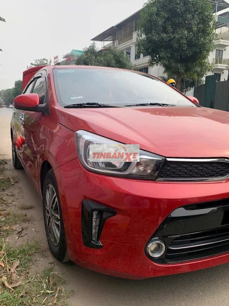 Bán KIA Soluto số sàn 2022 màu đỏ đẹp