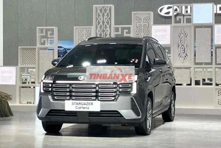Hyundai Stargazer 2026 Xám 7 chỗ