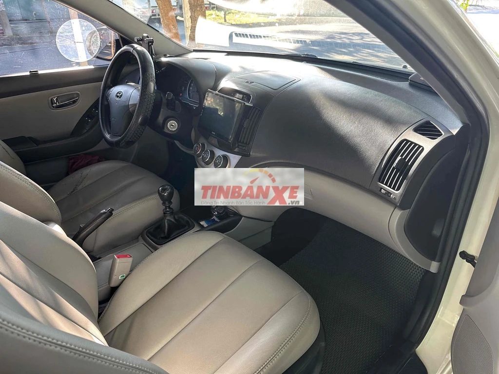 Hyundai Avante 2014 Trắng