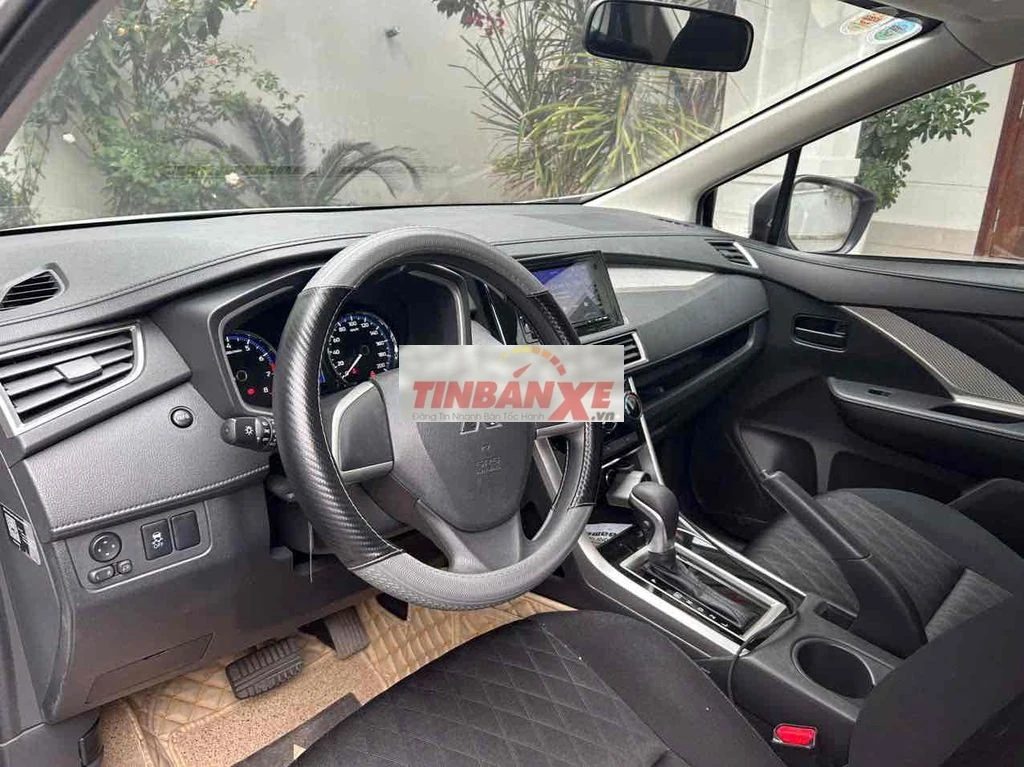 Mitsubishi Xpander 2025 1.5 AT - 13000 km