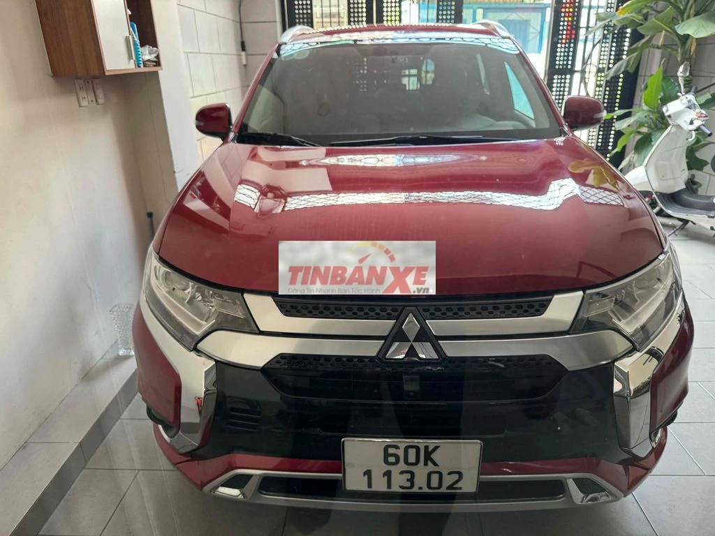 Mitsubishi Outlander 2.0 CVT 2022 Đỏ