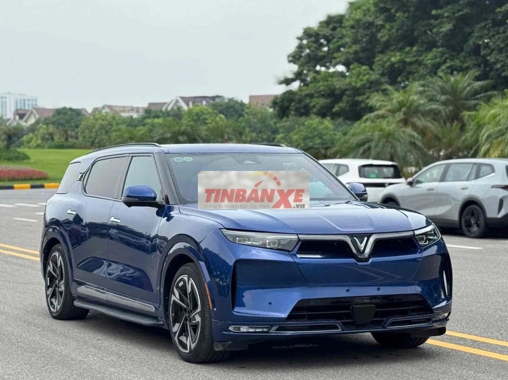 VinFast VF9 Plus 2023 Xanh 6 chỗ 53000 km