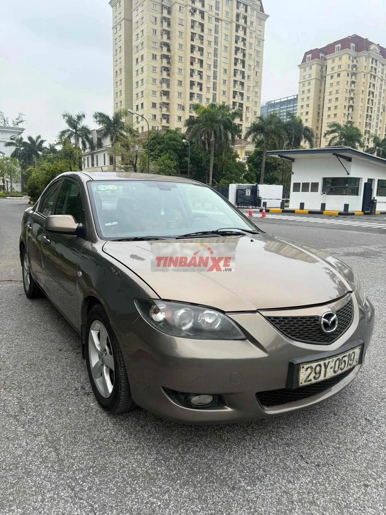 Mazda Mazda 3 màu Nâu 5 chỗ