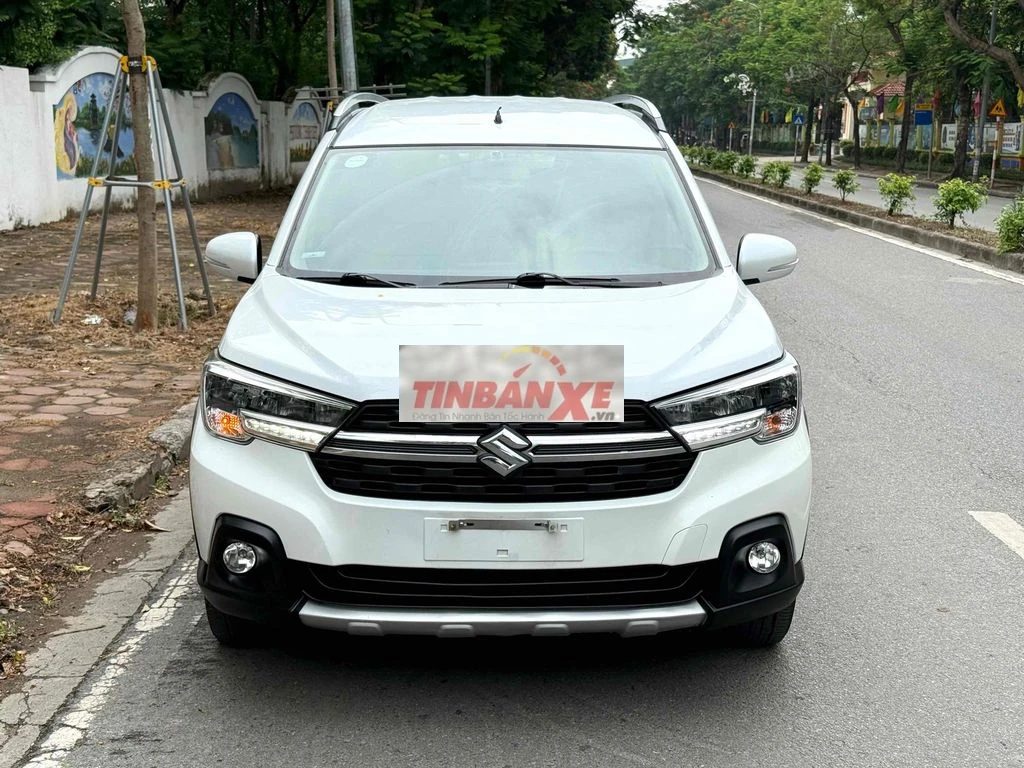 Suzuki XL7 1.5 AT 2020 Trắng 7 chỗ