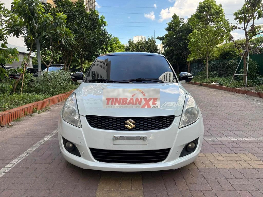 Suzuki Swift 2015 số tự động