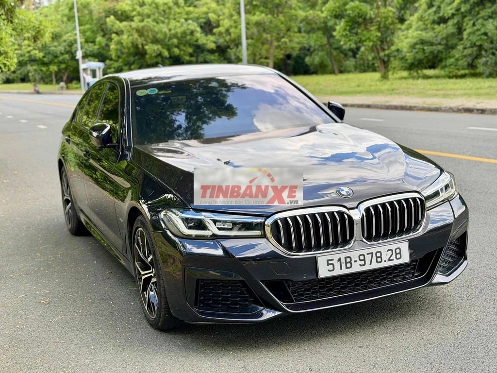 BMW 520i M-Sport 2021 8600 km Đen