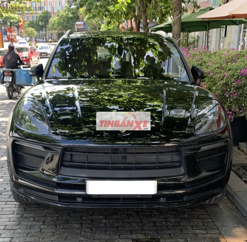 Porsche Macan model 2015