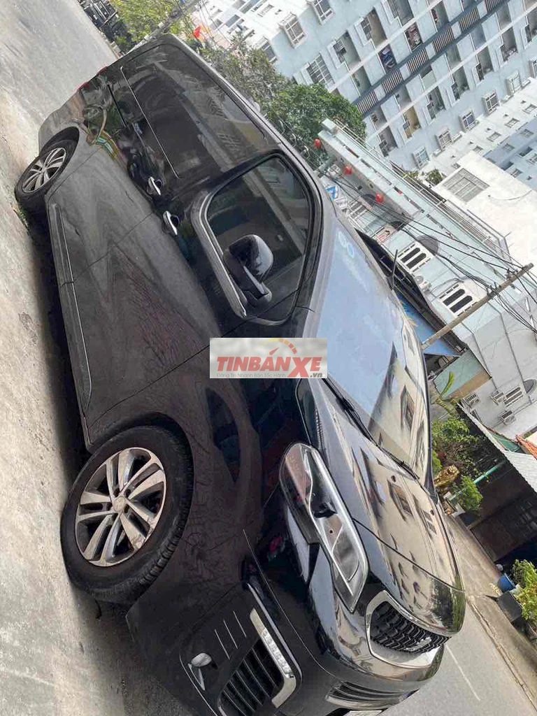 Peugeot Traveller Premium 2023 Đen